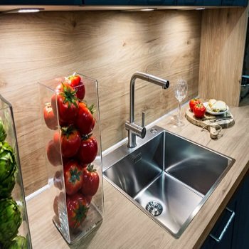 stainless_steel_kitchen 8-7417865-36193.jpg